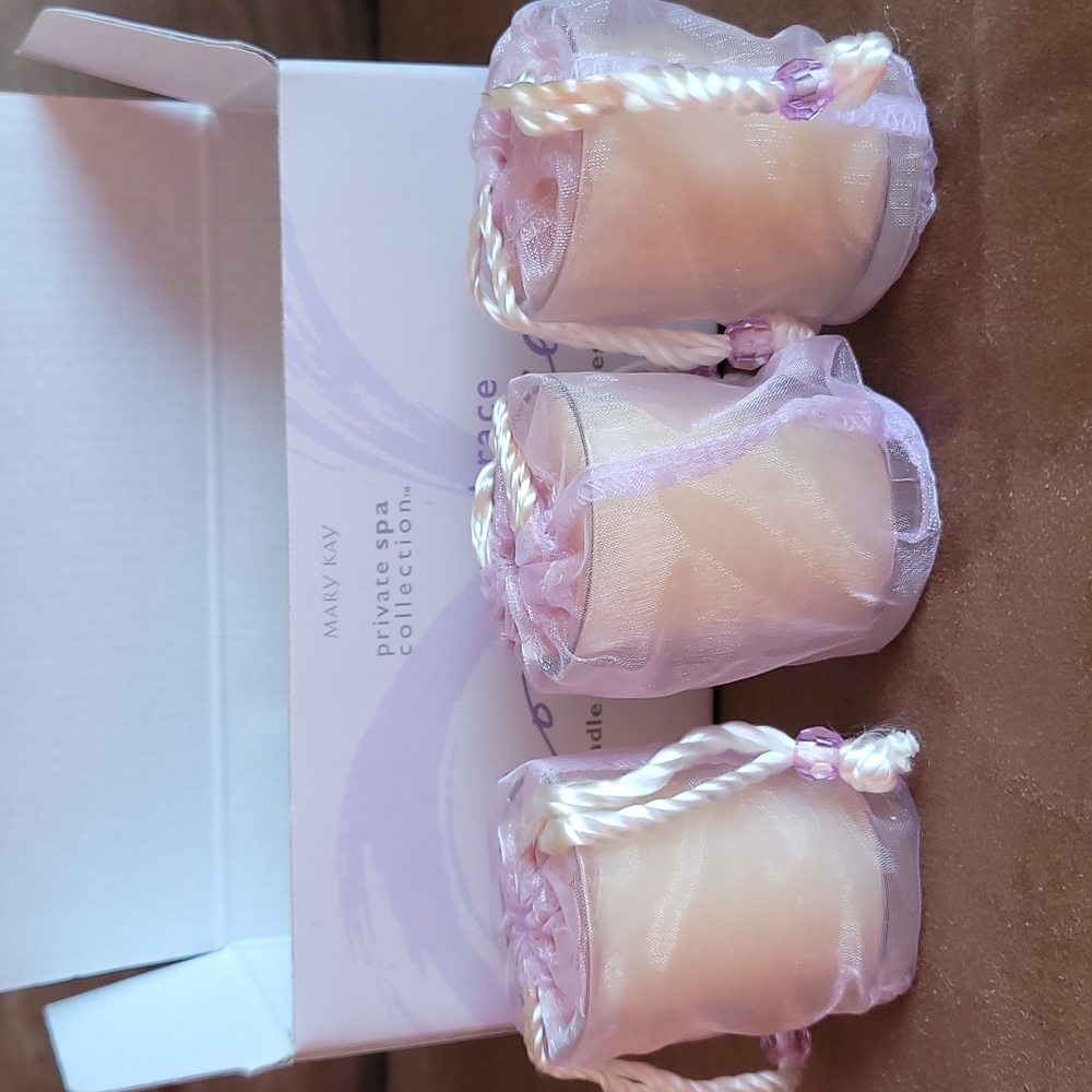 Mary Kay Embrace Romance (3) Candle Set Private Spa Collection New in Box - Picture 3 of 7
